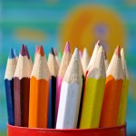 Ein Behälter voller Buntstifte - ©Ernst Vikne http://www.flickr.com/people/iboy/